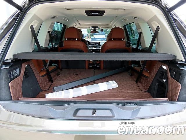 BMW X7 2022 — Photo 3/20