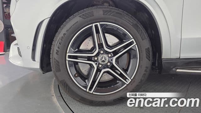 Mercedes-Benz GLE-Class 2019 — ფოტო 5/20