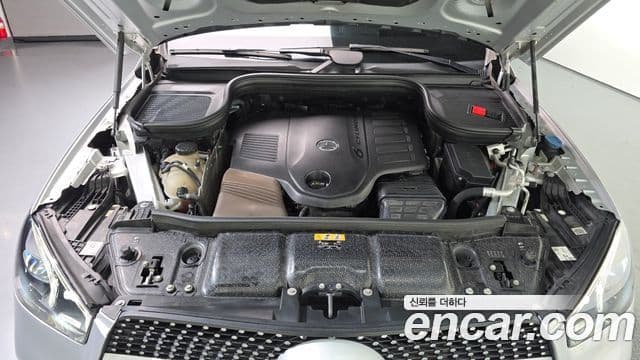 Mercedes-Benz GLE-Class 2019 — ფოტო 6/20