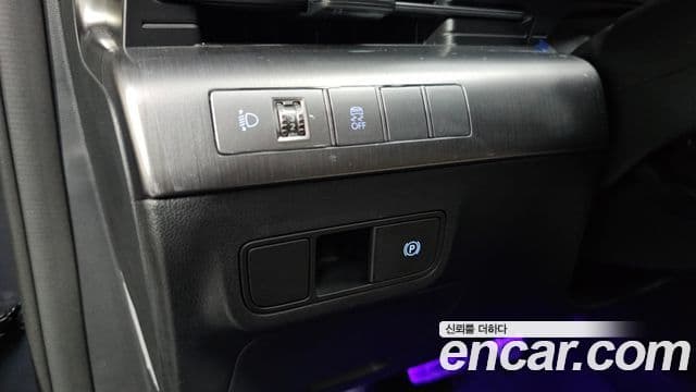 Hyundai Kona 2023 — Şəkil 18/20