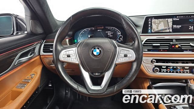 BMW 7 Series 2020 — Фото 12/20