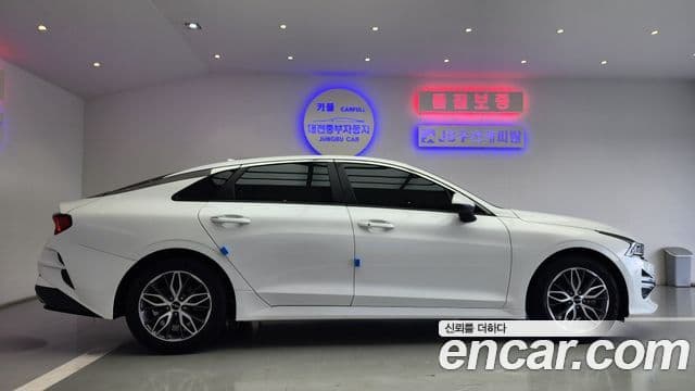 Kia K5 2022 — ფოტო 5/18