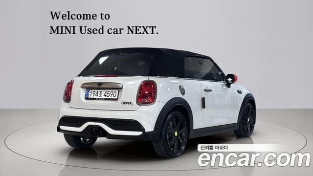 Mini Cooper S Convertible 2024 — ფოტო 1/20