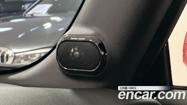 Mini Cooper S Convertible 2024 — ფოტო 18/20