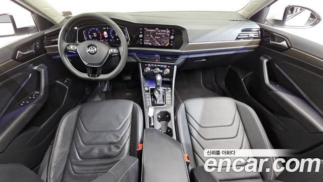 Volkswagen Jetta 2021 — ფოტო 10/20