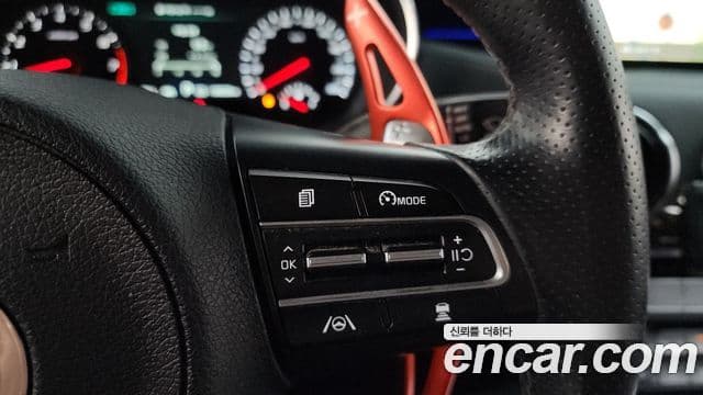 Kia Stinger 2021 — Şəkil 15/20