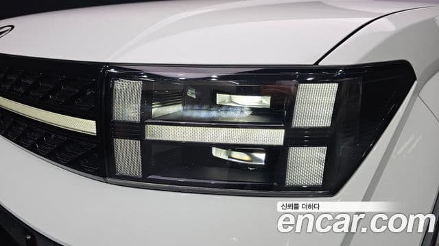 Hyundai Santa Fe 2025 — Photo 33/35