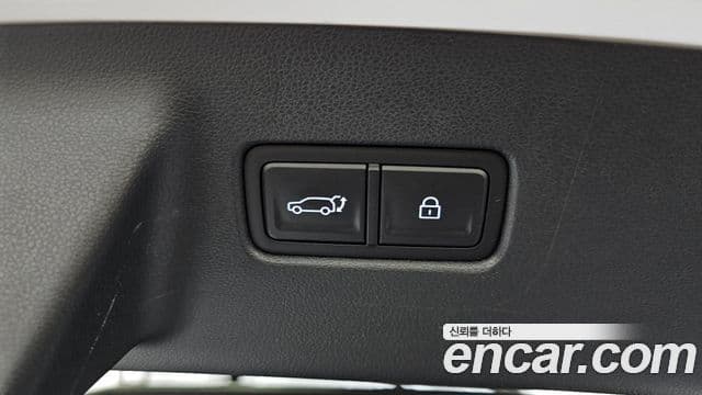 Hyundai Santa Fe 2025 — Photo 35/35