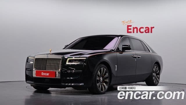 Rolls-Royce Ghost 2023 — Şəkil 1/20