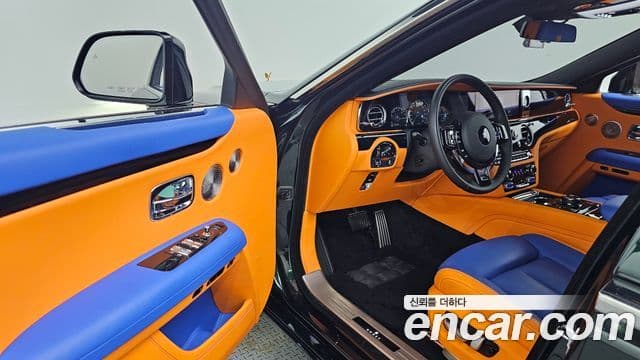 Rolls-Royce Ghost 2023 — Şəkil 12/20