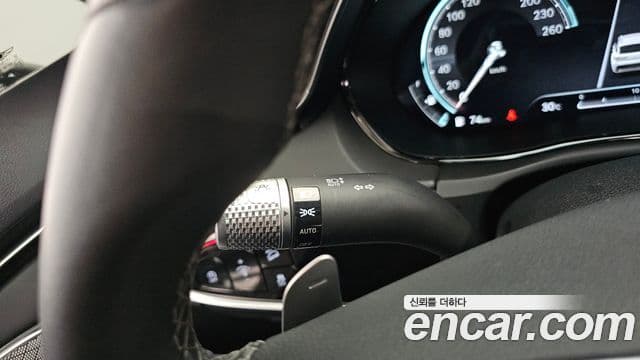 Genesis GV70 2024 — Şəkil 18/33
