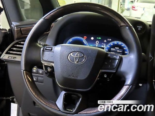 Toyota Alphard 2024 — Şəkil 7/20