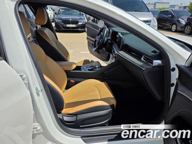 Kia K5 2023 — фото 9 из 20