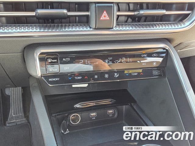 Kia K5 2023 — фото 15 из 20