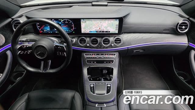 Mercedes-Benz E-Class 2023 — Фото 10/20
