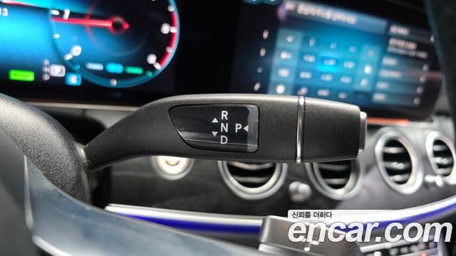 Mercedes-Benz E-Class 2023 — Фото 7/20