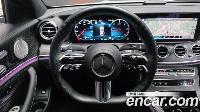 Mercedes-Benz E-Class 2023 — Фото 14/20