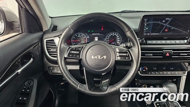 Kia Seltos 2022 — Şəkil 13/20