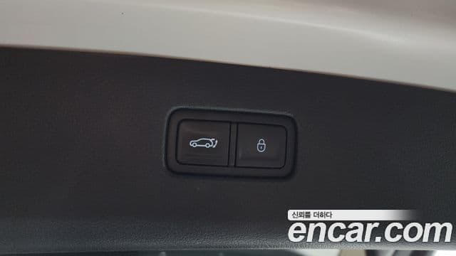 Genesis GV80 2021 — ფოტო 19/20