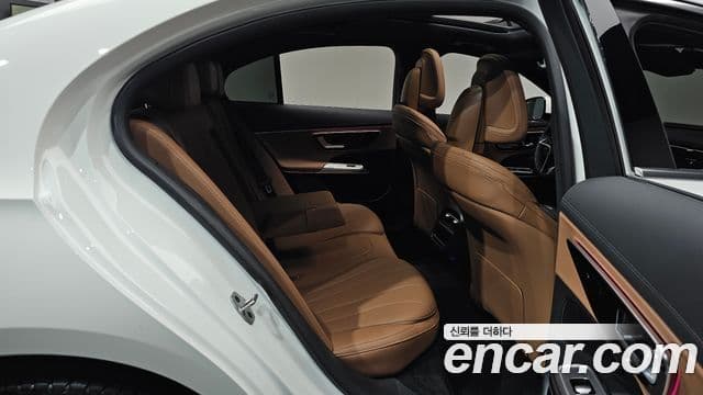 Mercedes-Benz E-Class 2026 — Şəkil 11/20
