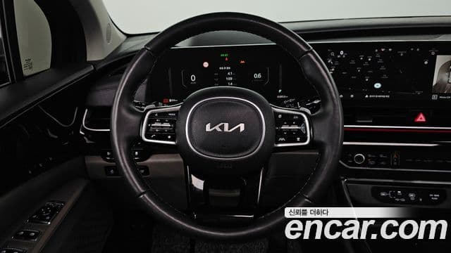 Kia Carnival 2024 — ფოტო 13/20