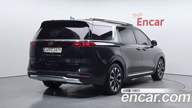Kia Carnival 2020 — ფოტო 2/20