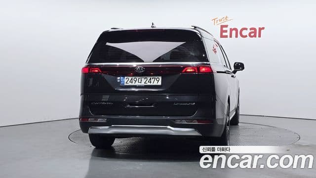Kia Carnival 2020 — ფოტო 4/20