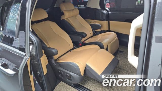 Kia Carnival 2020 — Şəkil 11/20