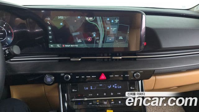 Kia Carnival 2020 — ფოტო 16/20