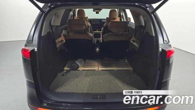 Kia Carnival 2020 — ფოტო 20/20