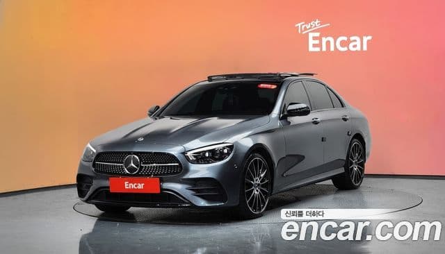 Mercedes-Benz E-Class 2023 — Şəkil 1/20