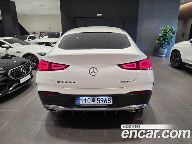 Mercedes-Benz GLE-Class 2021 — ფოტო 3/20