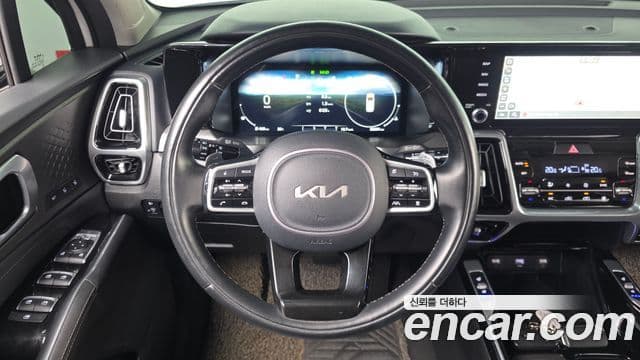 Kia Sorento 2021 — ფოტო 13/20