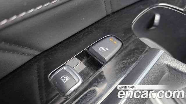 Kia Sorento 2021 — ფოტო 19/20