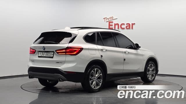 BMW X1 2018 — Şəkil 2/20