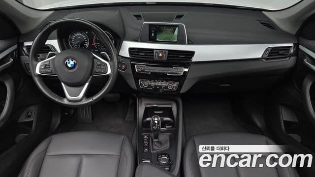 BMW X1 2018 — Şəkil 7/20