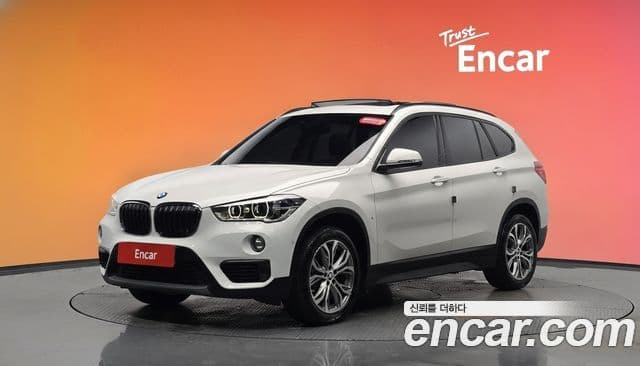 BMW X1 2018 — Şəkil 1/20