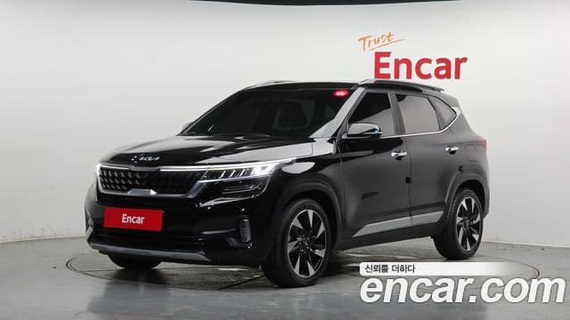 Kia Seltos 2022 — ფოტო 1/20