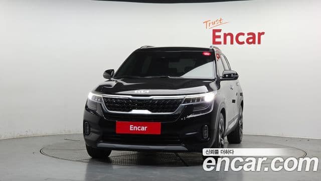 Kia Seltos 2022 — ფოტო 3/20
