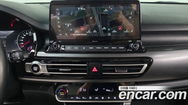 Kia Seltos 2022 — ფოტო 14/20