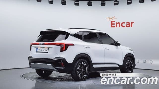 Kia Seltos 2023 — Şəkil 2/20