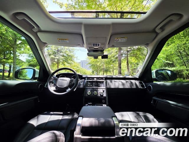 Land Rover Discovery 5 2019 — ფოტო 10/20