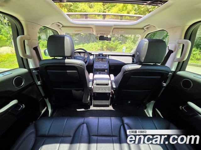 Land Rover Discovery 5 2019 — ფოტო 11/20