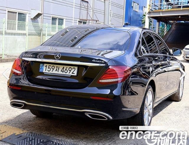 Mercedes-Benz E-Class 2019 — Şəkil 3/19
