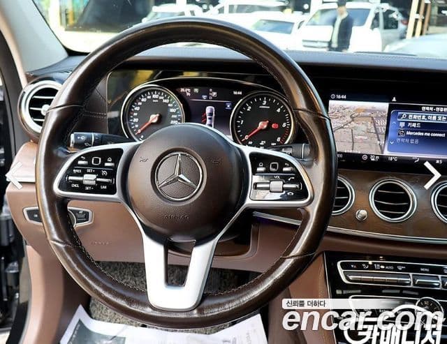 Mercedes-Benz E-Class 2019 — Şəkil 7/19