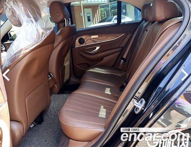 Mercedes-Benz E-Class 2019 — Şəkil 11/19