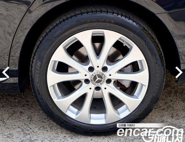 Mercedes-Benz E-Class 2019 — Şəkil 17/19