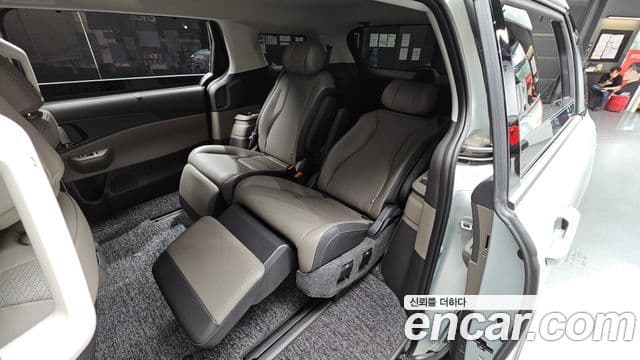 Kia Carnival 2024 — ფოტო 12/20