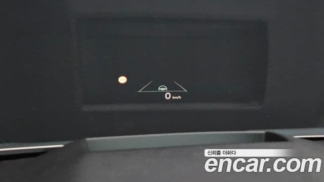 Kia Carnival 2024 — ფოტო 19/20
