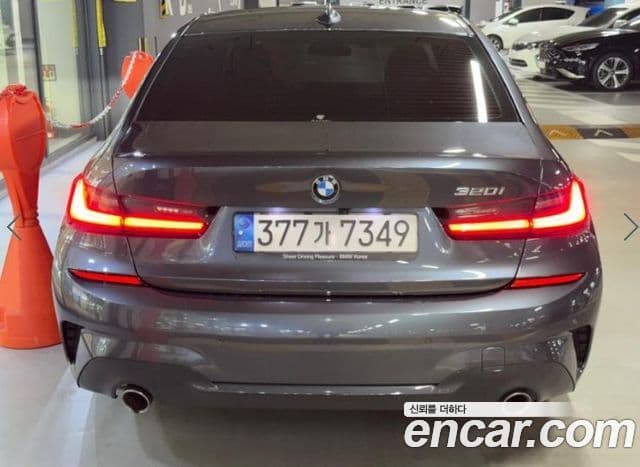 BMW 3 Series 2021 — фото 4 из 20